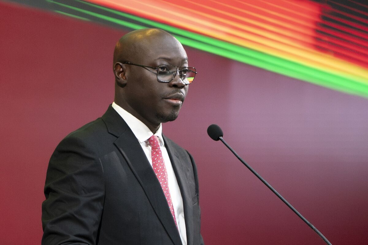 Ghana's Dollar Bonds Soar to Historical High Following Revised Budget Deficit Projections