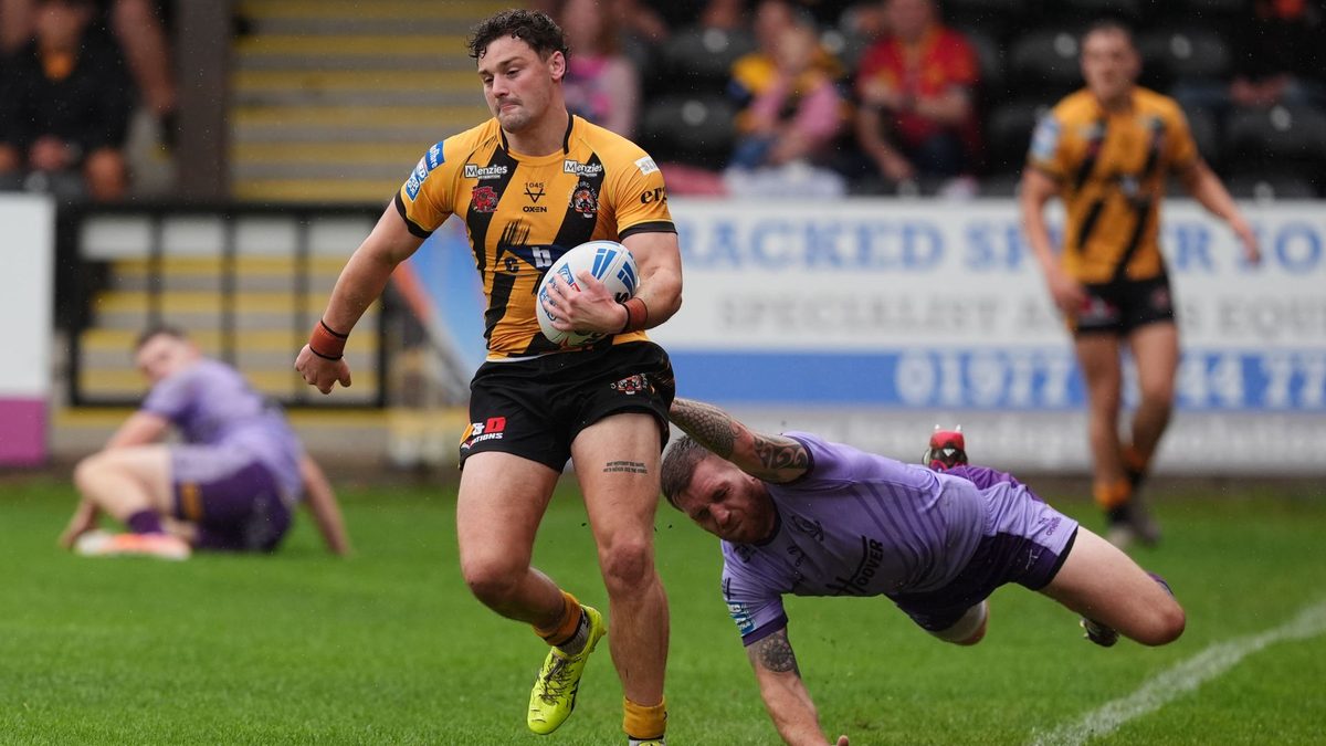 Castleford Ends Losing Streak to Keep Warrington’s Play-off Ambitions Hanging by a Thread