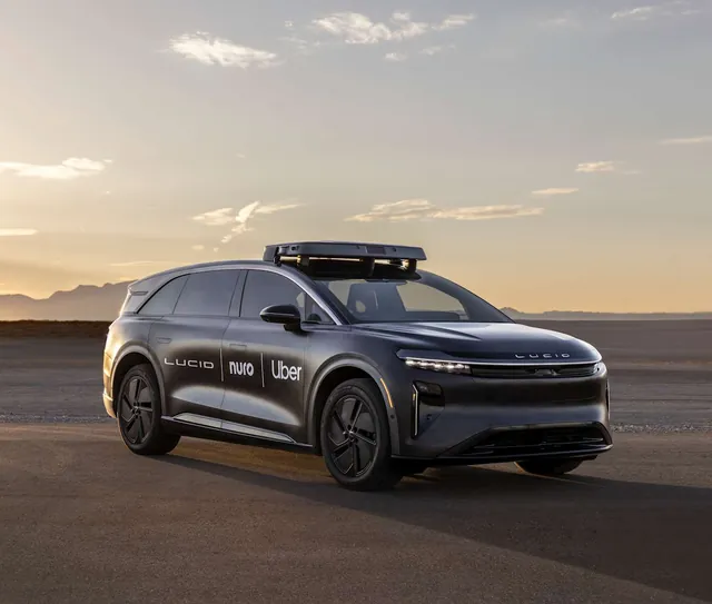 Uber Plans Deployment of 20,000 Lucid EV Robotaxis by 2026