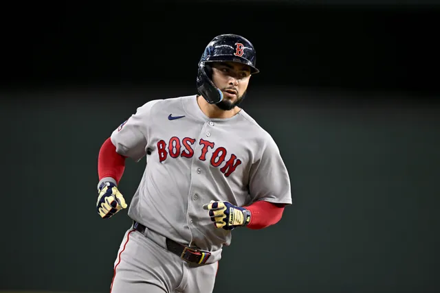 Contreras Avoids Fracture, Red Sox Star Nearing Return After Hand Injury Scare