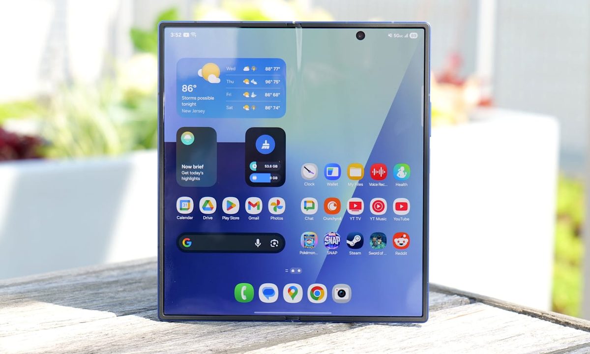 Samsung Galaxy Z Fold 7 стал на 26% тоньше и мощнее, но цена всё та же — $2,000
