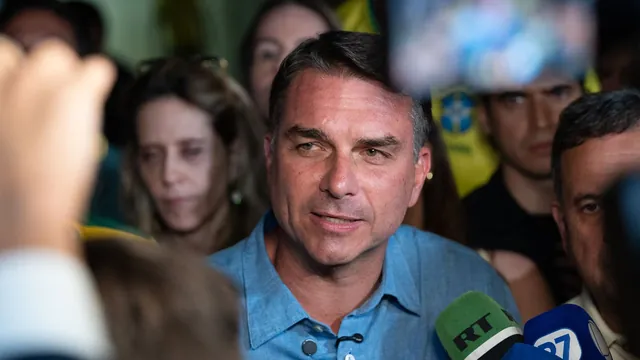 Brazilian Financial Stocks Surge Double Digits on Election Runoff News