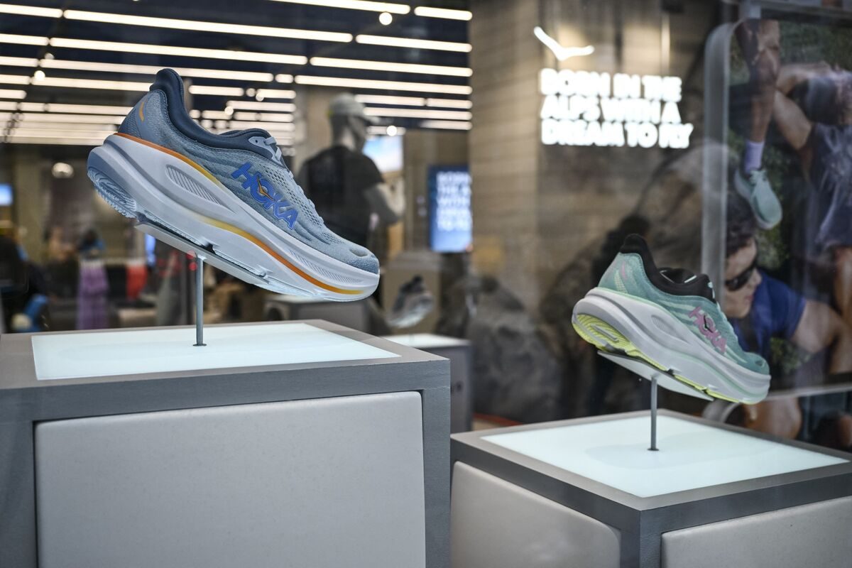 Surge in Deckers' Sales Reflects Increasing Demand for Ugg and Hoka Brands Amid Global Market Challenges