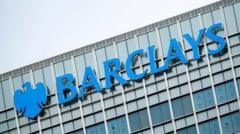 Сотрудники Barclays протестуют против обязательного возвращения в офис, требуя компенсаций