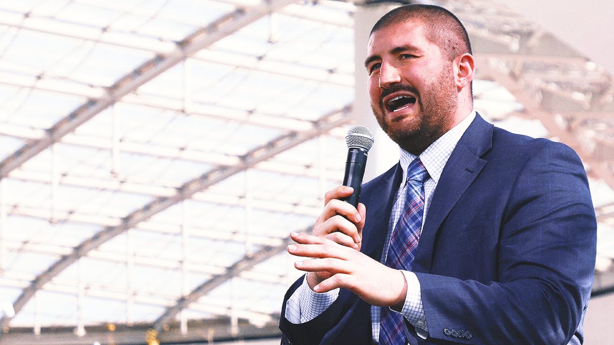 Leadership Shake-Up at NFLPA: JC Tretter Steps Down Amid Heightened Scrutiny