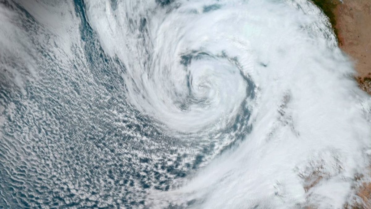 Hurricane Polo's Explosive Growth Fueled by Record-Breaking El Niño