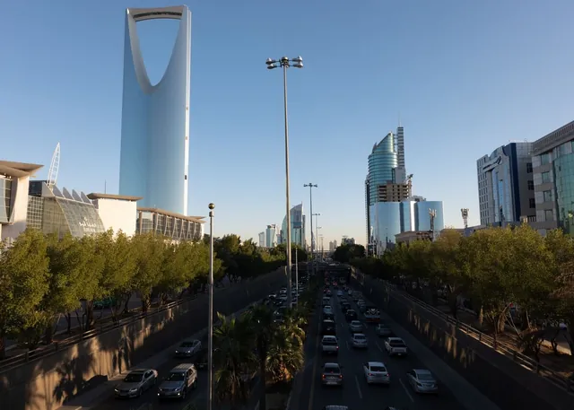 Al Futtaim Expands Footprint in Saudi Retail with $666 Million Cenomi Stake Acquisition
