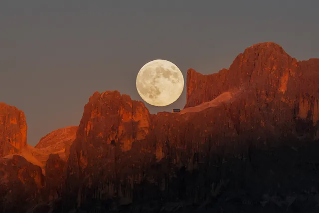 Stunning Celestial Wonders Captured: 18 Award-Winning Photos from 2025 Astronomy Photographer of the Year