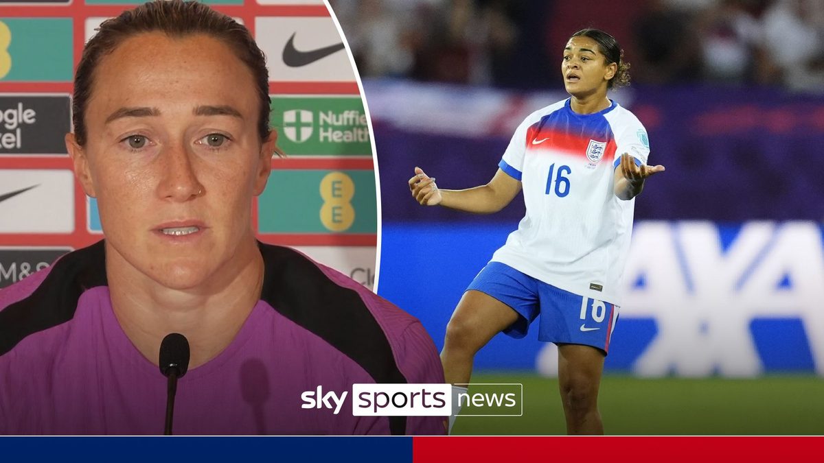Lucy Bronze Stands Firm Against Racism, Backing Jess Carter Amidst Abuse Scandal