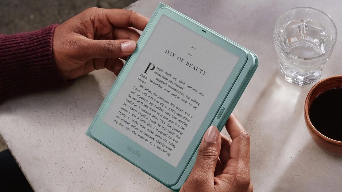 Amazon Reintroduces Kindle Page-Turn Buttons as Optional Accessory