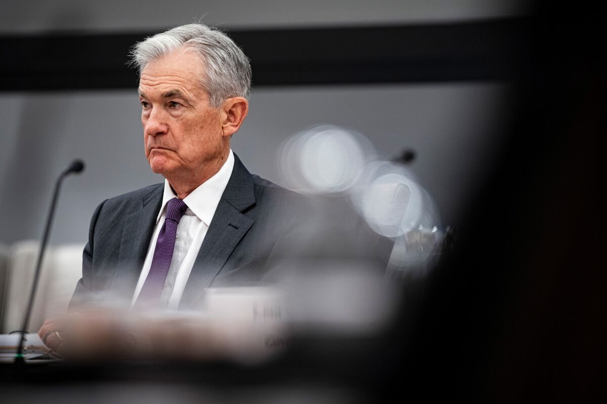 Wall Street Scrambles Amid Uncertainty Over Jerome Powell's Future