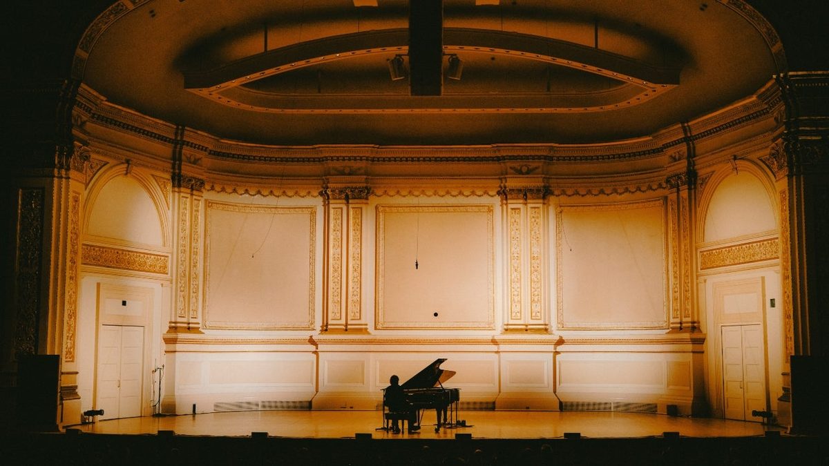 Cameron Winter at Carnegie Hall: A Spellbinding Musical Odyssey Captured on Film