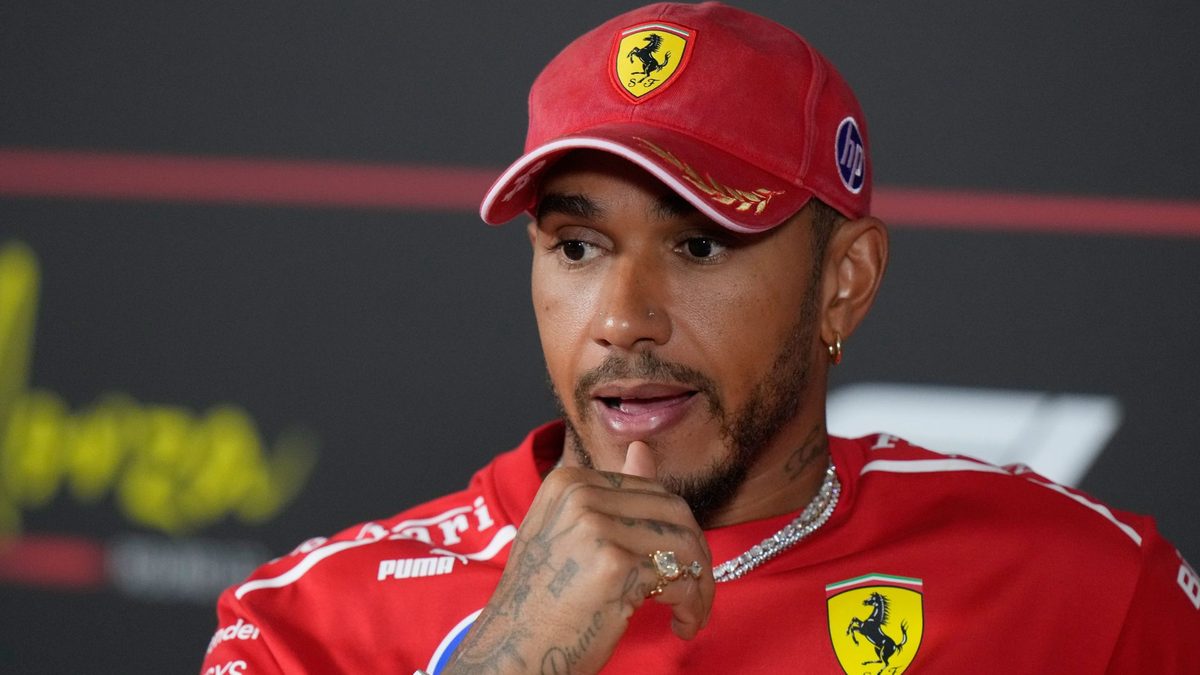 Хэмилтон нацелился на историческую победу в Монце: веха для Ferrari и Формулы-1